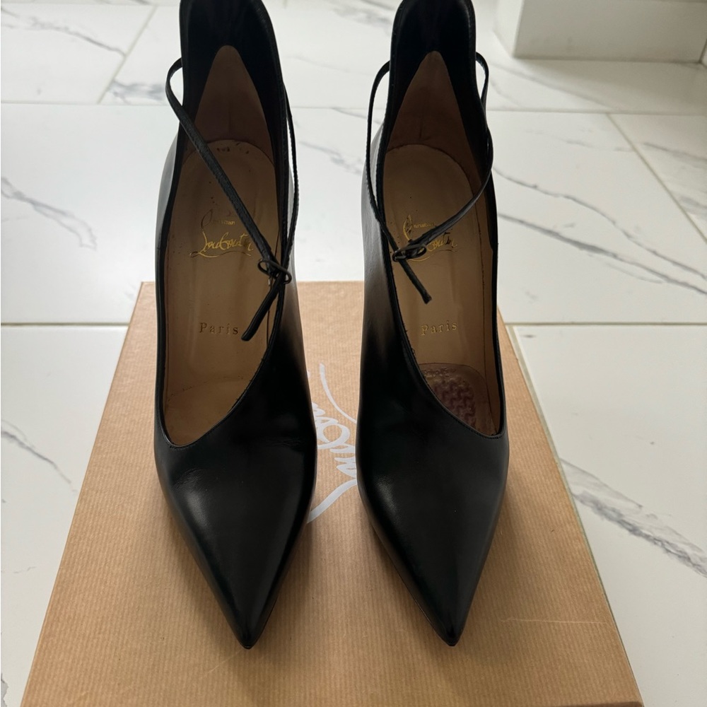 Louboutin Vampydoly 120 Stilletos - Picture 2 of 4